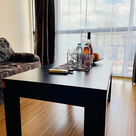 At The American's Hotell