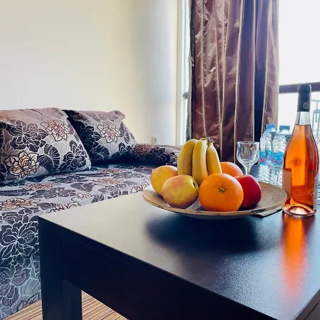 Hotell At The American's Pomorie