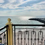 Hotel The American Hotel Pomorie
