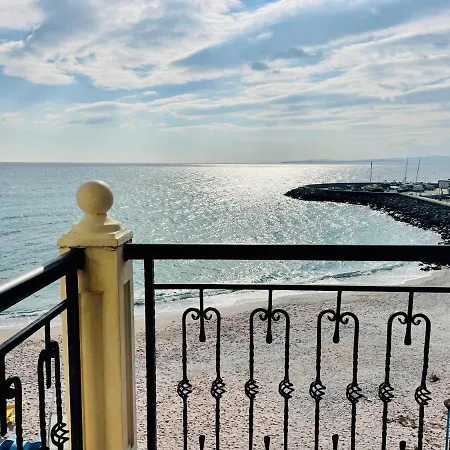 Hotel At The American's Pomorie