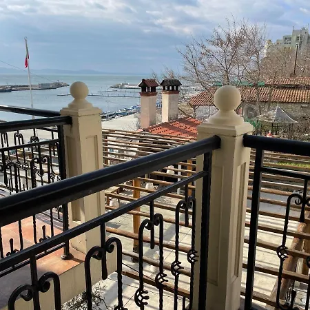Hotell The American Pomorie