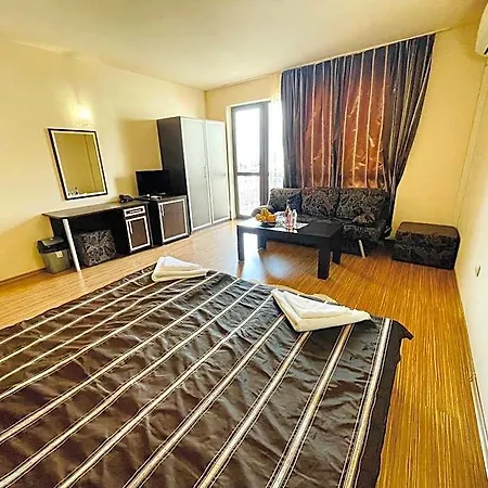 Hotel The American 3*