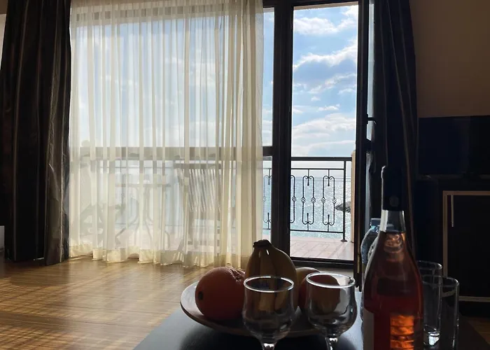 At The American's Otel 3*