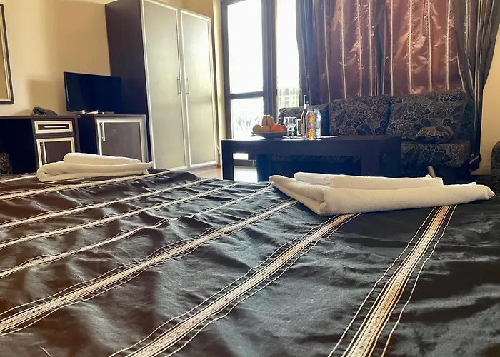 Otel At The American's Ahyolu